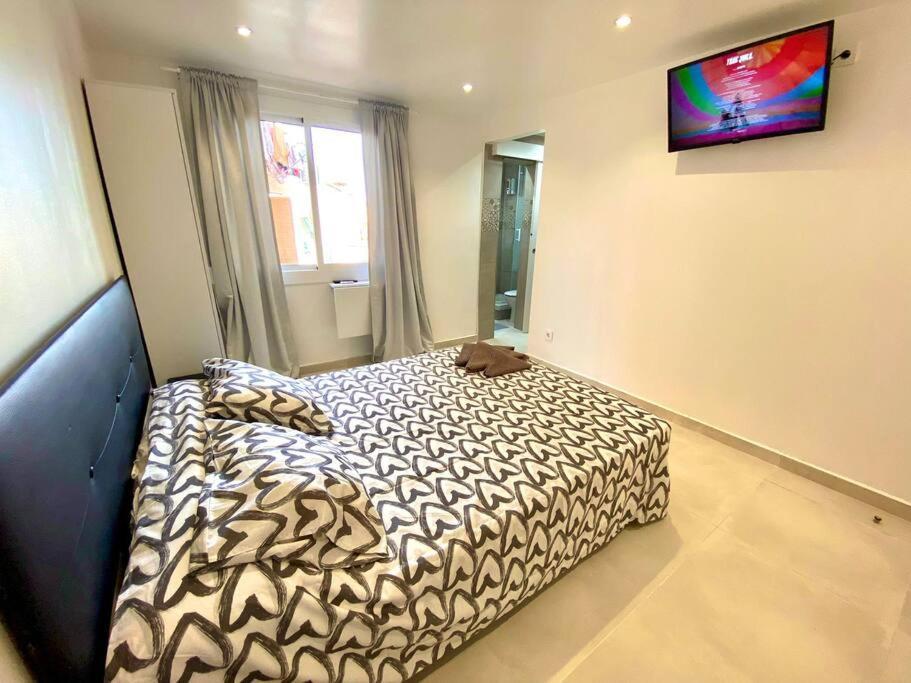 Apartamentos Con Bano Privado Frente Al Metro L5 Barcelona-Hospitalet L'Hospitalet de Llobregat Bagian luar foto